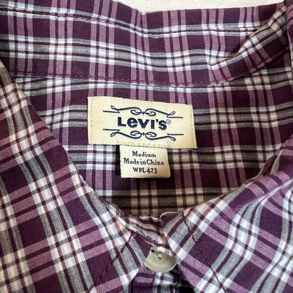 Levi's Women's Plaid Button Up Shirt Size Medium Western Casual Rodeo Multicolor - Picture 4 of 9